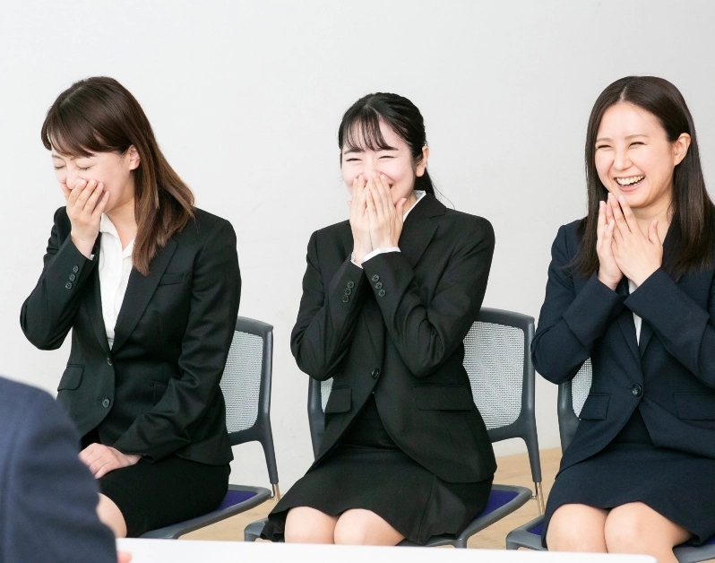採用情報